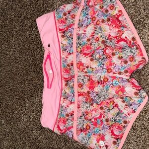 Lululemon Speed Up short